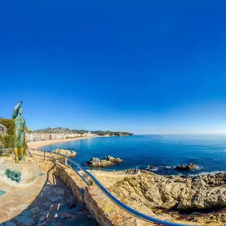 Apartament Central 료렛 드 마르